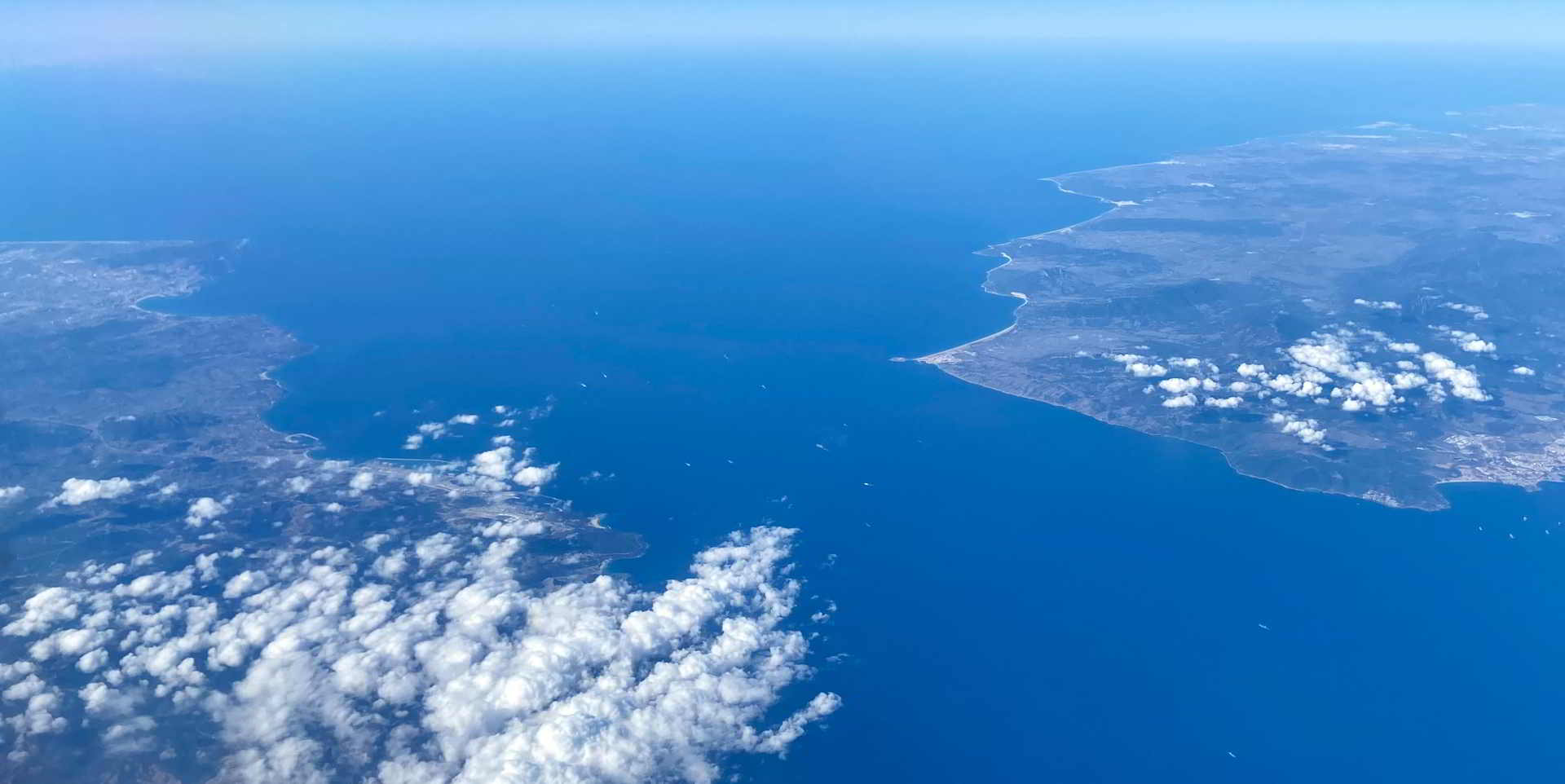cruzar a nado el estrecho de gibraltar causa benefica