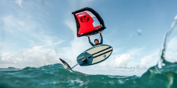 Cursos de Wing Foil de Kite and Roll Tarifa